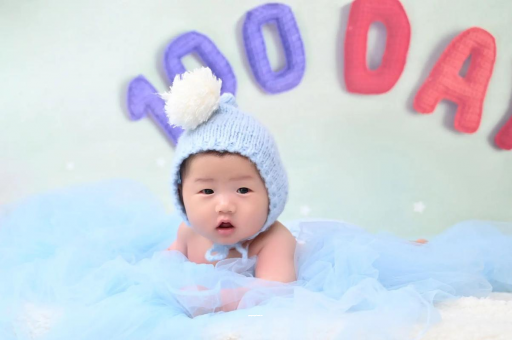 微山宝宝脸上起红疹子